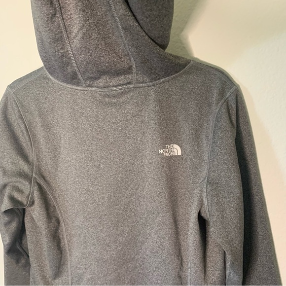 The North Face Gray Sweatshirt Size Medium - Picture 6 of 6